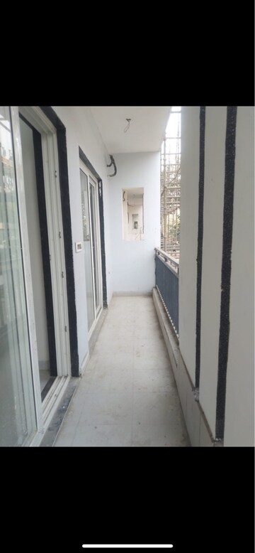 Building Lobby in 3 BHK Builder Floor at Sector 43 – for Sale