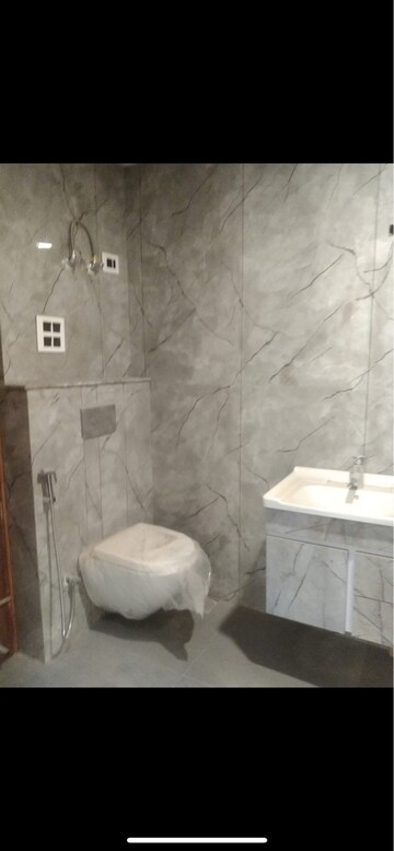Bathroom in 3 BHK Builder Floor at Sector 43 – for Sale