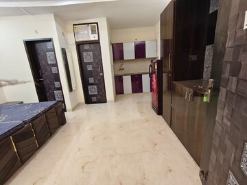 Bedroom in 1 RK Builder Floor at Ansal Sushant Lok I, Sector 43 – for Rent
