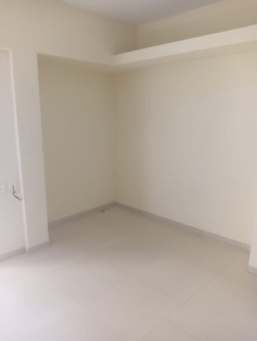 Room in 3 BHK Apartment at Swojas Sargam, Kothrud – for Rent