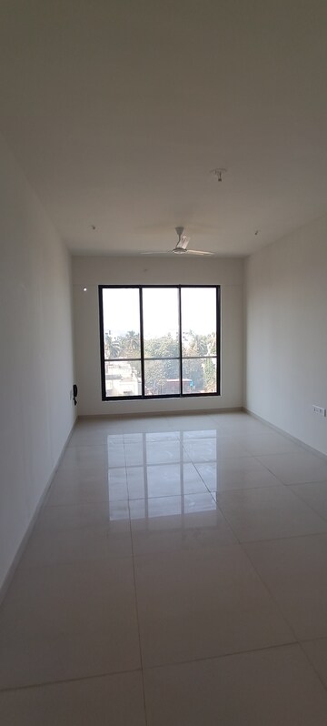 Room in 2 BHK Apartment at Kolte Patil Verve, Bangur Nagar – for Rent
