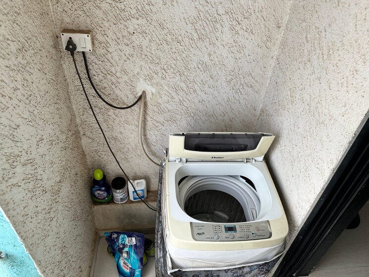 undefined, blue-mountain-towers 1 Bedroom 350 Sq.Ft. Apartment In Shashtri Nagar Mumbai 8385666