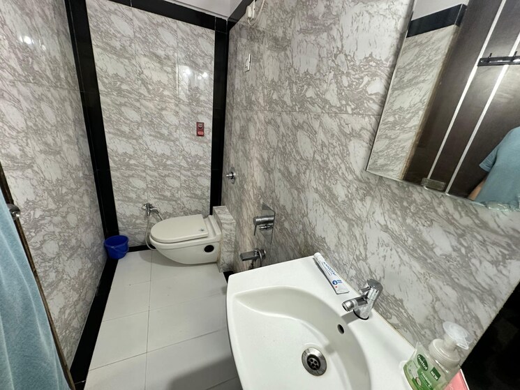 Bathroom, blue-mountain-towers 1 Bedroom 350 Sq.Ft. Apartment In Shashtri Nagar Mumbai 8385666