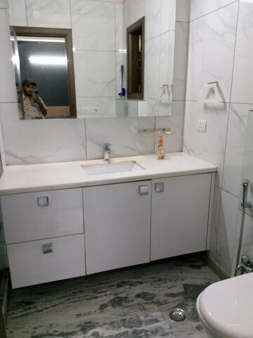 Kitchen in 1.5 BHK Builder Floor at Saket – for Rent