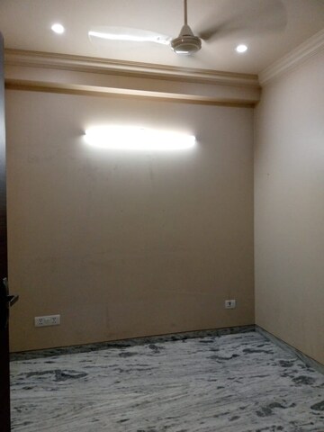 Room in 1.5 BHK Builder Floor at Saket – for Rent