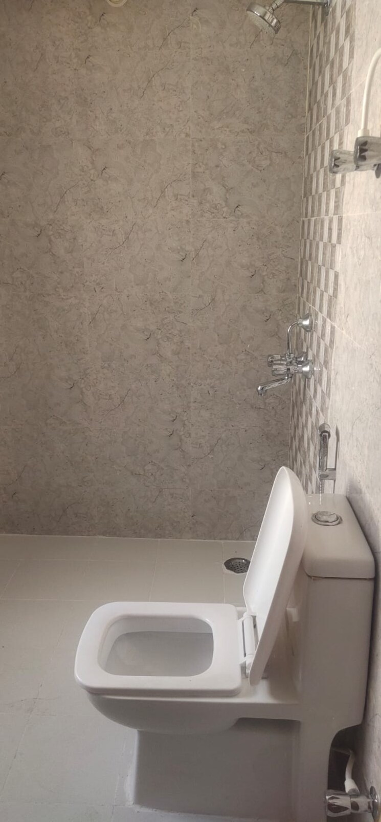 Bathroom, awho-8b 2 Bedroom 1240 Sq.Ft. Apartment In Vrindavan Yojna Lucknow 8385693