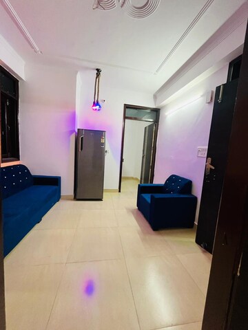 Master Bedroom in 1.5 BHK Builder Floor at Paryavaran Complex – for Rent