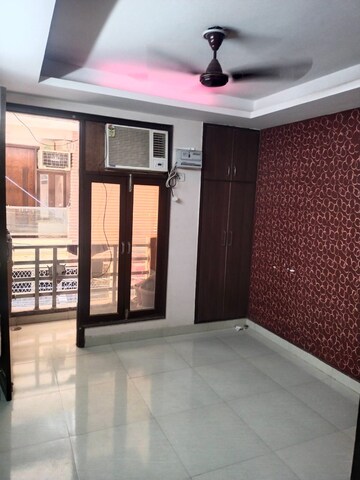 Room in 2 BHK Builder Floor at Said Ul Ajaib – for Rent