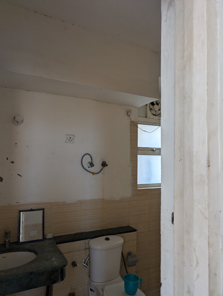 Bathroom, jaypee-green-wish-town-klassic 2 Bedroom 1165 Sq.Ft. Apartment In Sector 134 Noida 8385803