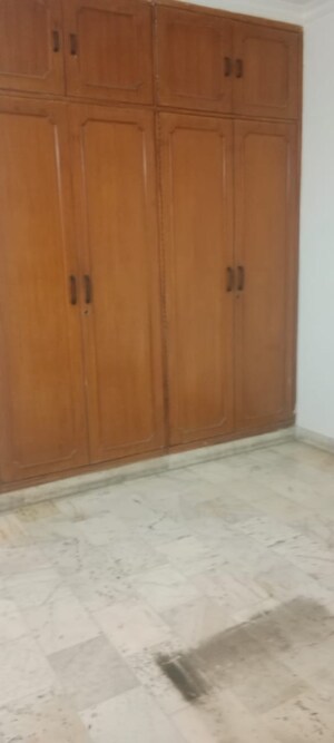 Room in 2 BHK Builder Floor at Chittaranjan Park – for Sale