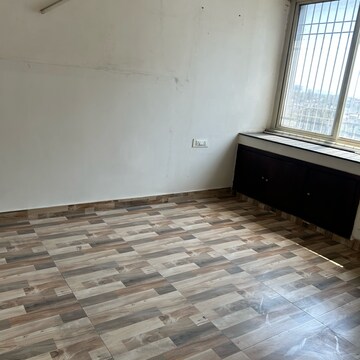 Room in 2 BHK Apartment at Jal Vayu Vihar Noida, Sector 21 – for Rent