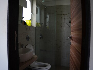 Bathroom in 2 BHK Apartment at Thapar Suburbia, Chembur – for Sale