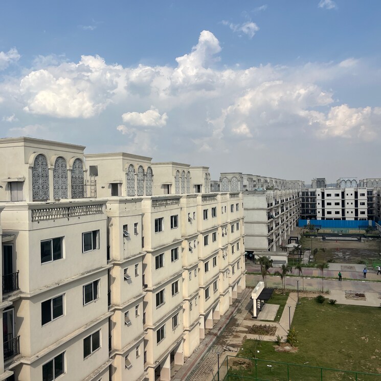 Exterior View, signature-global-park-4-and-5 2 Bedroom 1022 Sq.Ft. Apartment In Sohna Sector 34 Gurgaon 8385853