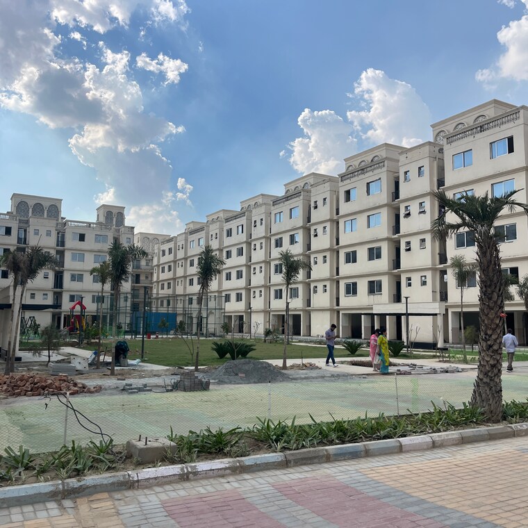 Exterior View, signature-global-park-4-and-5 3 Bedroom 1081 Sq.Ft. Apartment In Sohna Sector 34 Gurgaon 8385885