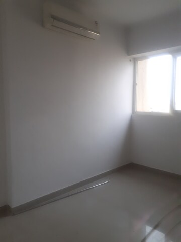 Room in 3 BHK Apartment at Saya Zion, Sector 4 Greater Noida – for Rent