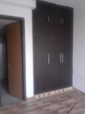 Furnished Amenities in 3 BHK Apartment at Saya Zion, Sector 4 Greater Noida – for Rent