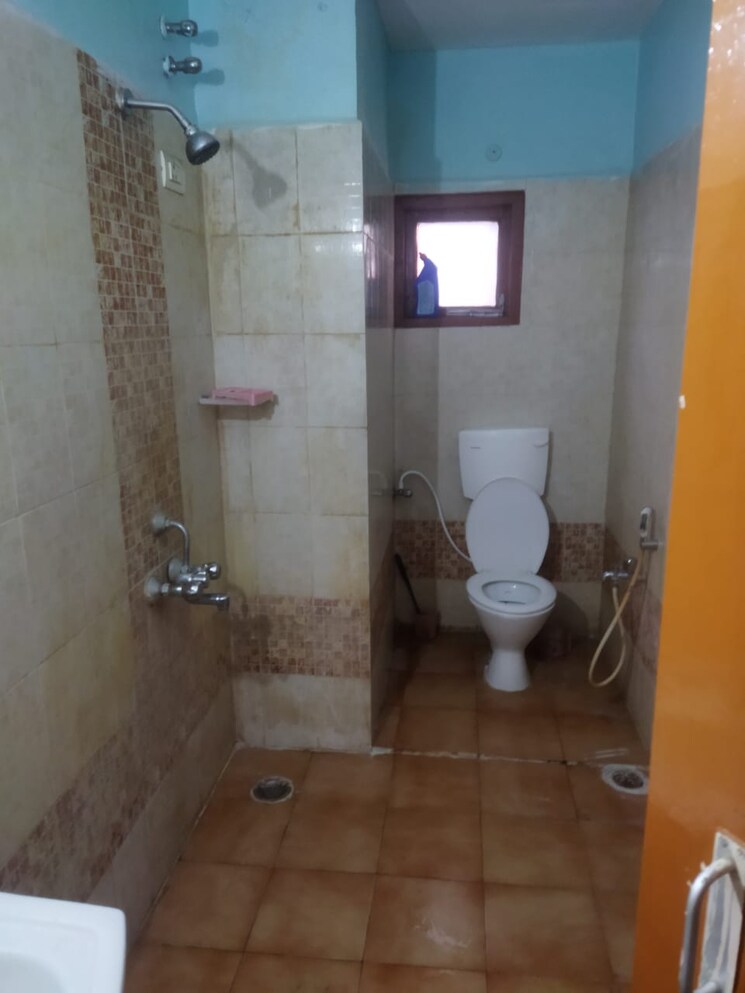 Bathroom, greenwood-apartment 2.5 Bedroom 900 Sq.Ft. Apartment In Gomti Nagar Lucknow 8385961