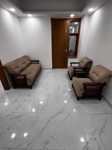 2 BHK Apartment For Rent in Saket