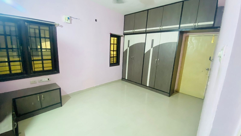 2 BHK + Extra Room 610 Sq.Ft. Apartment in Rustomjee Urbania Atelier