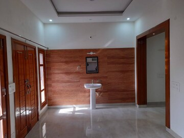 Furnished Amenities in 2 BHK Builder Floor at Aman Vihar – for Rent
