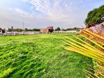  Plot – Garden View at Sarojini Nagar - for Sale