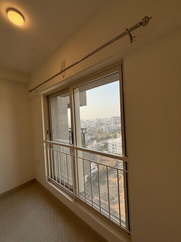 Room in 3 BHK Apartment at Supreme Estia Phase 1, Baner – for Rent