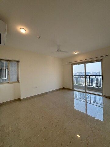 Room in 3 BHK Apartment at Supreme Estia Phase 1, Baner – for Rent