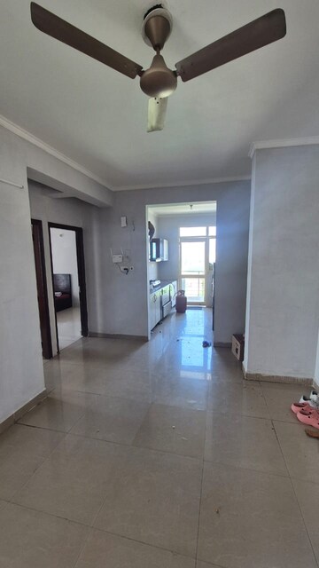 Room in 2 BHK Apartment at Supreme Homes, Dhakoli Village – for Rent