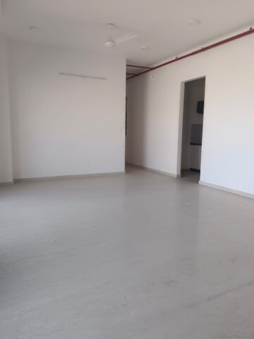 Room in 3 BHK Apartment at Adani Ten BKC, Bandra East – for Rent
