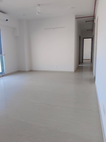 Room in 3 BHK Apartment at Adani Ten BKC, Bandra East – for Rent