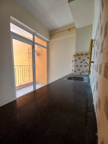 Room in 2 BHK Apartment at Wave Dream Homes, Wave City – for Rent