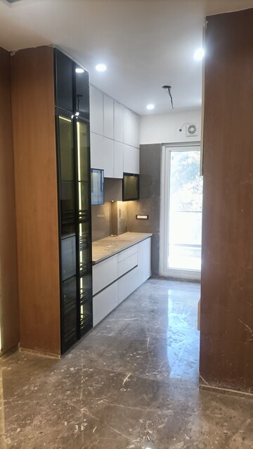 Kitchen in 2.5 BHK Builder Floor at Paschim Vihar – for Sale