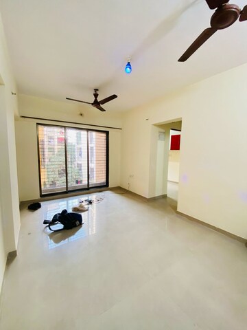Room in 1 BHK Apartment at UK Iridium, Kandivali East – for Rent