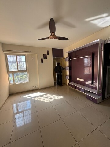 Room in 2 BHK Apartment at Wave Dream Homes, Wave City – for Rent