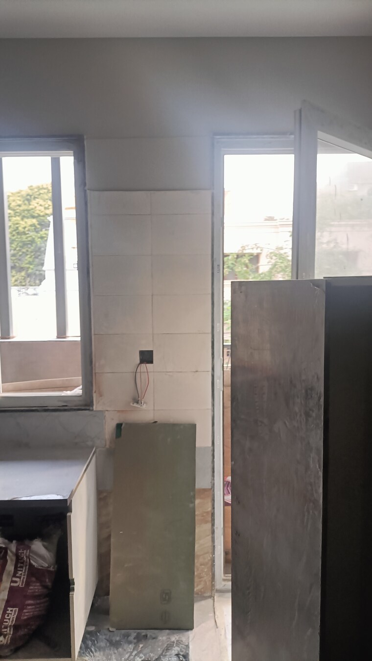 Bathroom, paschim vihar 3 Bedroom 100 Sq.Yd. Builder Floor In Paschim Vihar Delhi 8386290