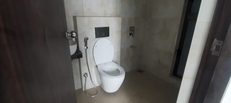 Bathroom, damji-shamji-mahavir-spring-tulip-phase-1 2 Bedroom 650 Sq.Ft. Apartment In Pokhran Road No Two Thane 8386299