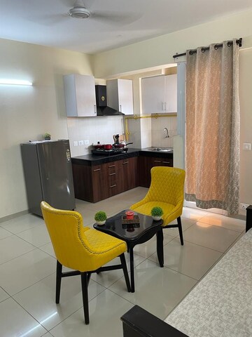 2 BHK Apartment For Rent in Wave Executive Floors, Wave City