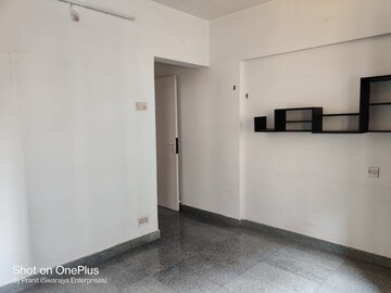 Bedroom in 2 BHK Apartment at Sunglow Chs, Powai – for Rent