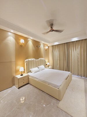 Bedroom in 4 BHK Builder Floor at Auram Floor, South City 2 – for Sale