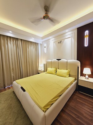 Bedroom in 4 BHK Builder Floor at Auram Floor, South City 2 – for Sale