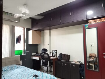 Team Area in 1 BHK Apartment at Lodha Paradise, Majiwada – for Rent