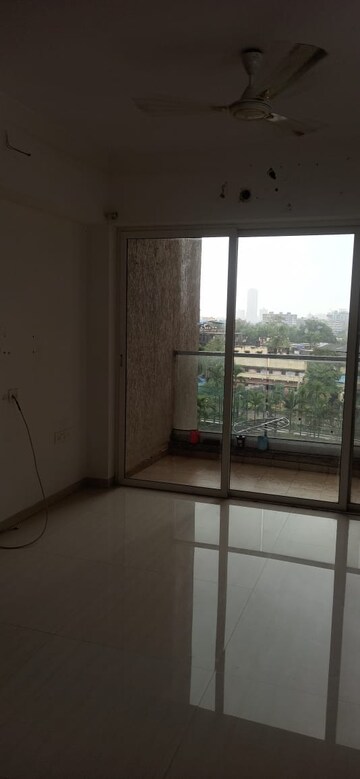 Room in 3 BHK Apartment at Akshar Green World, Dighe – for Rent