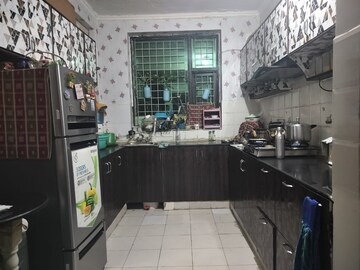 Kitchen in 3 BHK Builder Floor at SS Mayfield Gardens, Sector 51 – for Rent