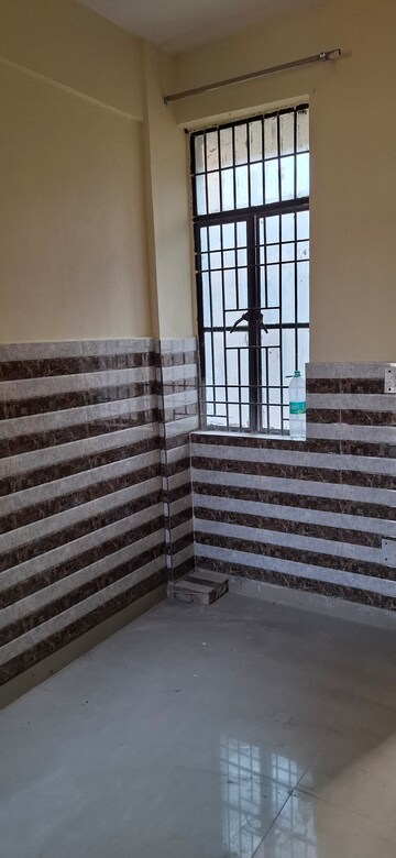 Staircase in 1 BHK Apartment at Sector 10 Greater Noida – for Rent