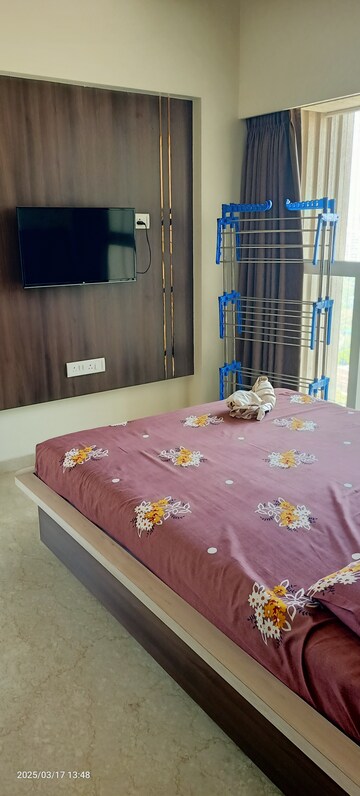 Bedroom in 2 BHK Apartment at Lodha Primo, Parel – for Rent