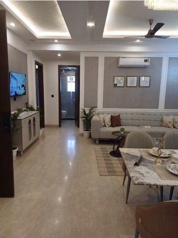 Living Room in 3 BHK Builder Floor at Sector 71 – for Sale