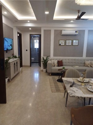 Living Room in 3 BHK Builder Floor at Sector 71 – for Sale