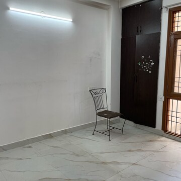 Room in 1 BHK Builder Floor at Neb Sarai – for Rent