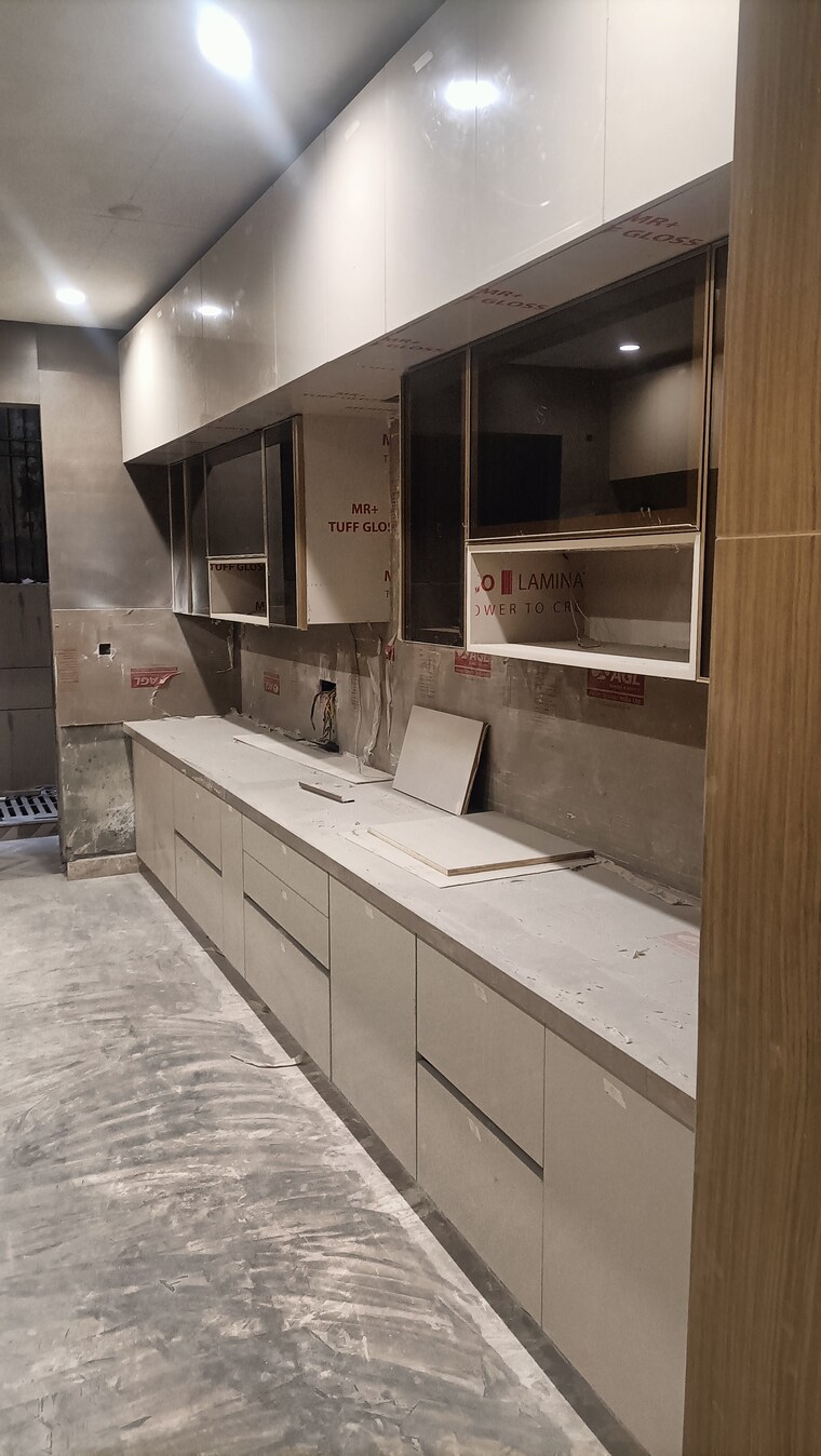 Kitchen, paschim vihar 3.5 Bedroom 150 Sq.Yd. Builder Floor In Paschim Vihar Delhi 8386501