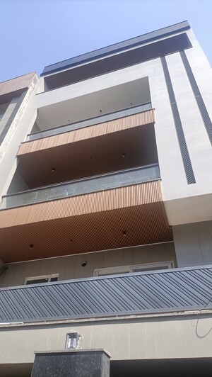 3.5 BHK Builder Floor – Exterior View View at Paschim Vihar - for Sale